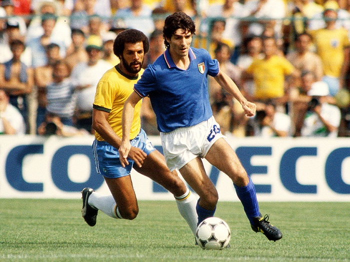 Paolo-Rossi-choi-sang-Y-can-bang-ki-luc-cua-Brazil-World-Cup-1982-4