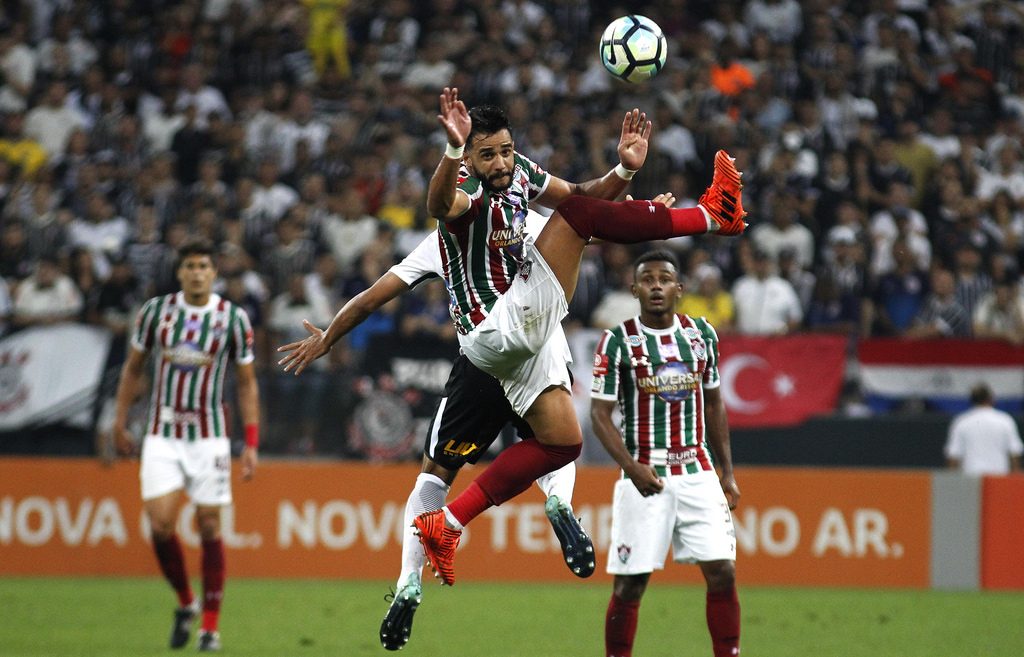 Fluminense-vs-Corinthians-Khach-lan-chu-07h30-ngay-30-8-Cup-C2-Nam-My-Copa-Sudamericana-2