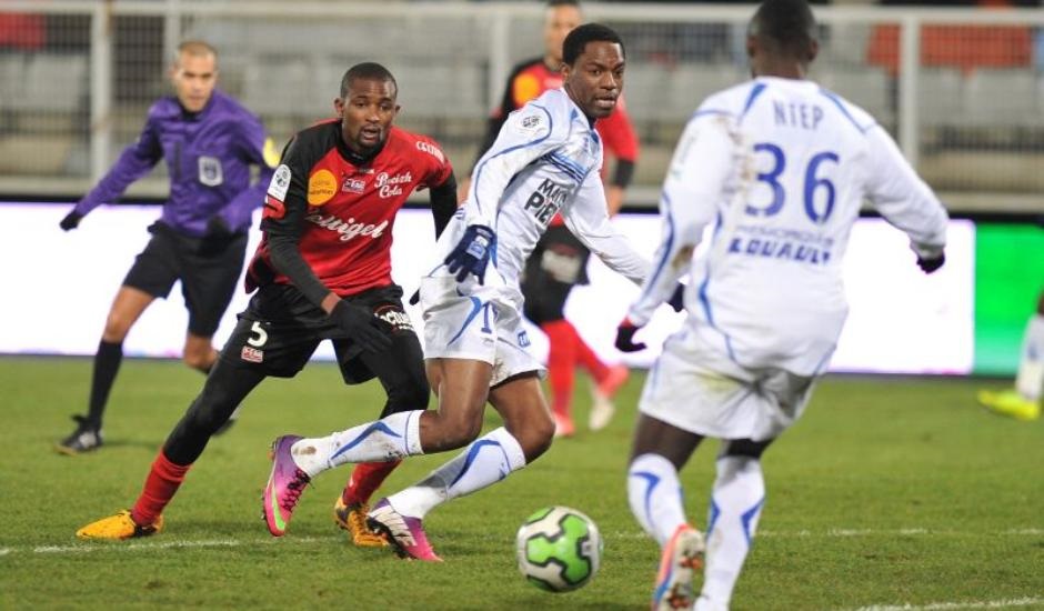 auxerre-vs-guingamp-01h45-ngay-20-08-2