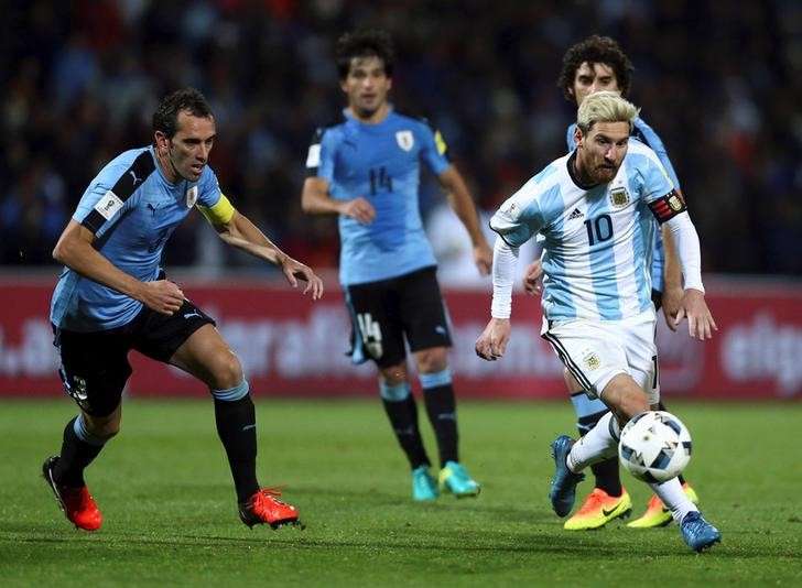 Argentina-vs-Uruguay-Tiep-da-hung-phan-02h15-ngay-19-11-Giao-huu-quoc-te-International-Friendlies-5