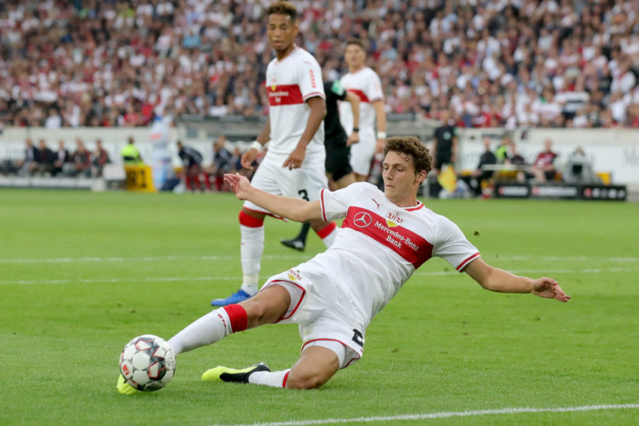 Stuttgart-vs-Nurnberg-Thien-nga-cat-canh-02h30-ngay-10-12-Hang-2-Duc-Bundesliga-2-4