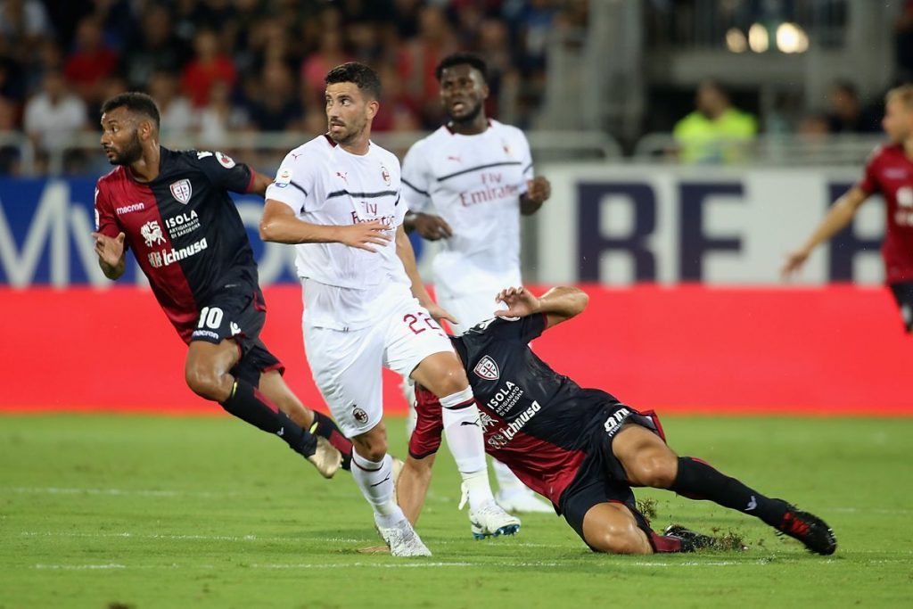 Cagliari-vs-AC-Milan-Loi-the-san-nha-21h00-ngay-11-1-Giai-VDQG-Italia-Serie-A-2