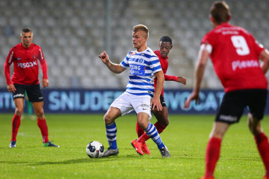 almere-city-vs-de-graafschap-02h00-ngay-18-01-2