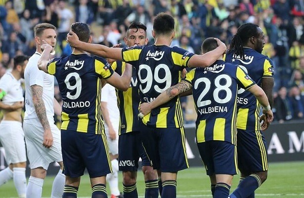 konyaspor-vs-fenerbahce-tiep-tuc-muc-tieu-chau-au-00h00-ngay-15-04-giai-vdqg-tho-nhi-ky-turkey-super-league-6